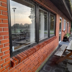 Vinduespudsning i Brovst