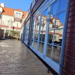 Vinduespudsning på gaden