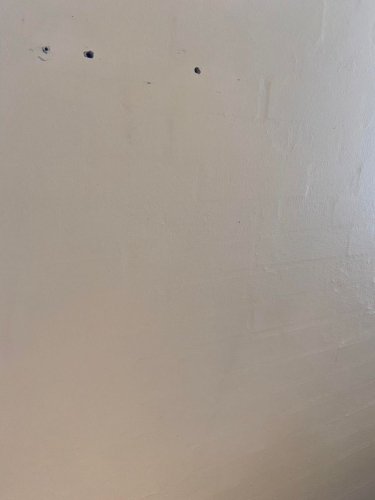 Erhvervsrengøring af hvid væg