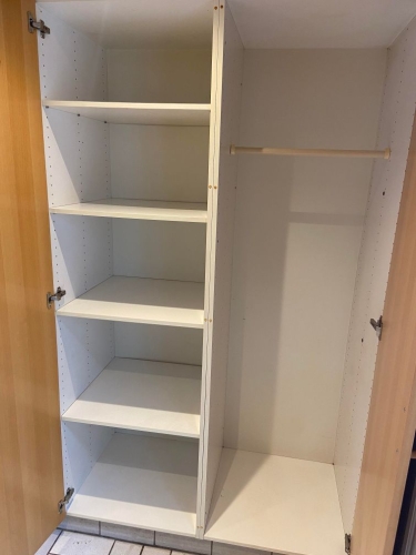Erhvervsrengøring af skab