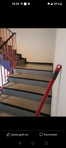Erhvervsrengøring af trappe