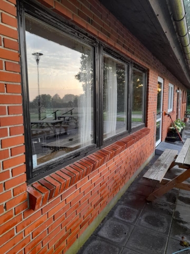 Vinduespudsning i Brovst